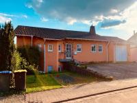 Ruhe & Erholung im Grünen! Mediterranes Landhaus-Apartment mit Jacuzzi für bis zu 4 Personen - B&B Merchweiler