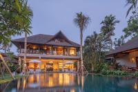 Villa Asmara Cemagi - Luxury Beachfront Stay 15 mins from Canggu - B&B