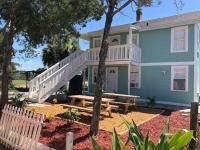 Pets OK! Steps to Ocean Center Walk to Beach! - B&B Daytona Beach