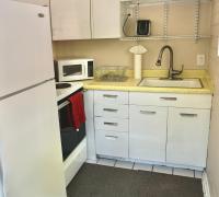 Bright 1 bedroom Near U of U, Hospitals, Downtown - B&B Salt Lake City