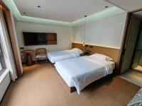 Tweepersoonskamer met 2 Tweepersoonsbedden