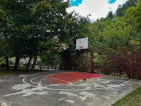 RiverZone Krivaja - Jacuzzi, Pool and Basketball - Chambres d'hôtes Donji Mujići