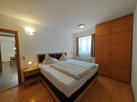 Apartamento de 3 dormitorios con vistas a las montañas