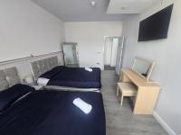 Two-Bedroom Apartment with City View