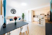 Golf del Sur big terrace, ground floor, pool - B&B San Miguel De Abona