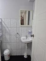 Habitación privada 2do piso cerca a la Plaza Constitución - B&B Huancayo