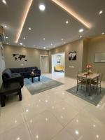 S - 369 مقابل الراشد مول - B&B