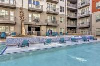 Boulevard Stays Dashing 1BR Suite Pool Parking Gym H - B&B Richardson