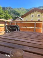 Cozy Lodge in Bivio 20 Minutes from St Moritz - B&B Bivio