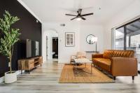 Boulevard Stays 2BR by Stadium Pool Parking Gym 05 - B&B Glendale