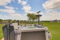 Quiet Kentucky Vacation Rental w/ Hot Tub - Chambres d'hôtes Berry