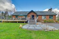 Long Lake Summer Escape with Campfire and Lake Access - Bed and Breakfast Long Lake