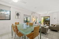Lindomare Unit 1, 11 Orvieto Tce, Kings Beach - B&B Caloundra