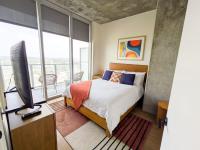 Bandera at the Rainey District - B&B Austin