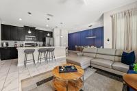 Near Disney 4BR with Private Pool - Chambres d'hôtes Kissimmee