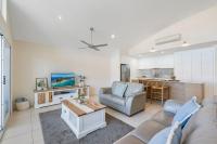 Malibu Apartments Unit 1 - 5 Oak Street - B&B