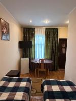 Chambre Lits Jumeaux avec Salle de Bains Privative