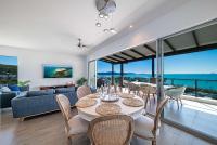Executive Whitsunday Penthouse at 40 Reflections - B&B Airlie Beach