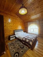 Standard Double Room with Shared Bathroom