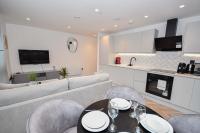 Modern 2 Bed Flat in Central Manchester w Balcony - B&B Manchester