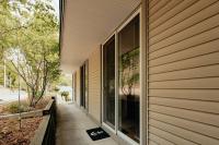 Couples Waterfront Getaway Near Beach And Trails - B&B Saugatuck