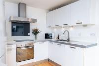 2 Bedroom Apartment with 4 Single Beds and Gated Parking, Sheffield - B&B Sheffield