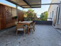 Appartamento con 2 Camere da Letto