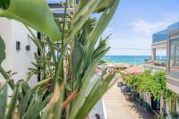 Hospi Living Stalida Beachfront Suites with Heated Jacuzzi - B&B Stalida