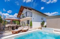 Villa Bajer, Fužine - B&B Fužine