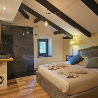 Deluxe Double Room with Shower