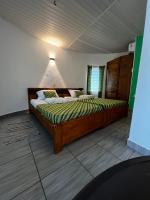 Doppelzimmer mit Balkon und Meerblick