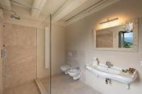 Deluxe Double Room with Shower