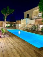 Appart 'COSY avec Piscine Chauffée Privée - B&B Salon-de-Provence
