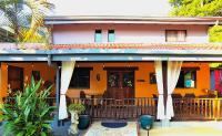 Intimate Earthy Vibe - Room in a Tropical Paradise - Bed and Breakfast Herradura