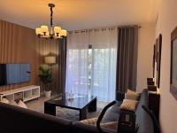 Glow and Grace in Abdoun Best location - Chambres d’hôtes Amman