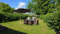 Neu renovierte, komplett ausgestattete Ferienwohnung mit 2 Schlafzimmern - Chambres d'hôtes Neu Gaarz