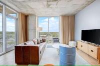 Luxury Oasis - Stunning Condo Unbeatable Location - B&B Austin