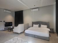 غرفة نوم ماستر كبيرة قريبة من المطار - B&B Riyad