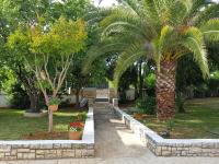 Villa Rosa with yard and children's playground - B&B Vabriga