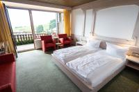 Camera Matrimoniale Standard con Balcone e Accesso alla Piscina Coperta