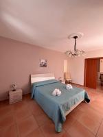 Room #1184689804