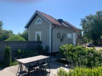 Station Bed and Kitchen Guesthouse - B&B