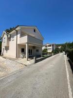 Elbas Apartman - B&B Široki Brijeg