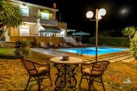 Ktima KiKa - Private Pool Escape & Tranquility - B&B Kyparissía