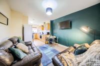 5BR House for Business & Leisure, Sleeps 10 - Wi-fi - Free Parking - THL - Chambres d’hôtes Coventry