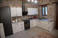 Villas Kertezi - Ferienwohnung Kalávryta