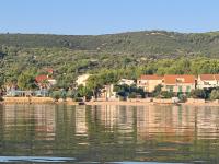 Apartmani Cosic Ante - Chambres d’hôtes Dobropoljana