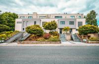 Modern 2 Bed with Garden - Bridel - B&B