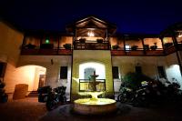 Curtea Veche - B&B Hunedoara