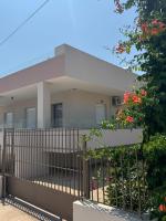 PUERTO VILLA, Best Location in Porto Rafti - B&B Limín Mesoyaías